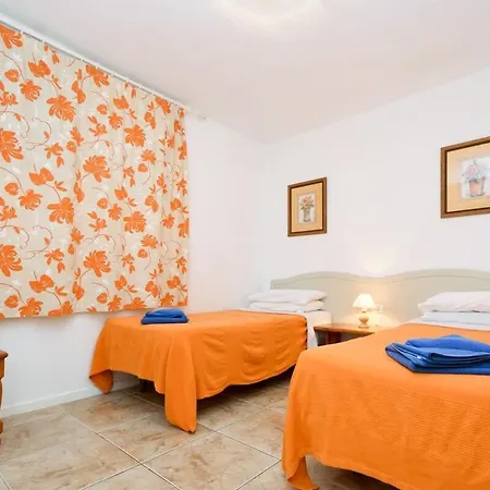 Parque Santiago I 62 - Two Bed Apartment *